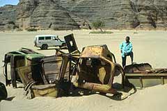 Überreste von General Leclercs Armee in Zouar  (Tibesti, Tschad)